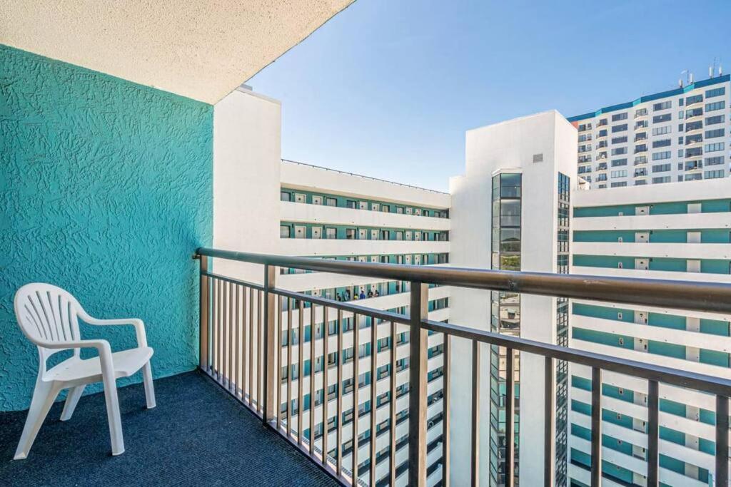 Remodeled Condo, Waterpark View At Landmark Resort Myrtle Beach Exteriör bild