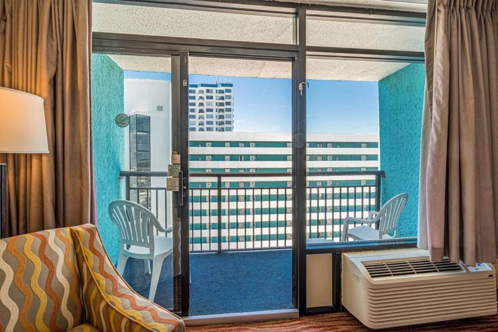 Remodeled Condo, Waterpark View At Landmark Resort Myrtle Beach Exteriör bild
