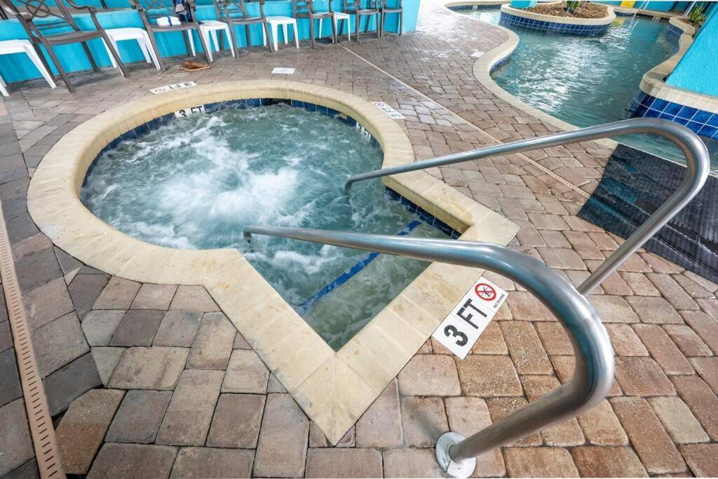 Remodeled Condo, Waterpark View At Landmark Resort Myrtle Beach Exteriör bild